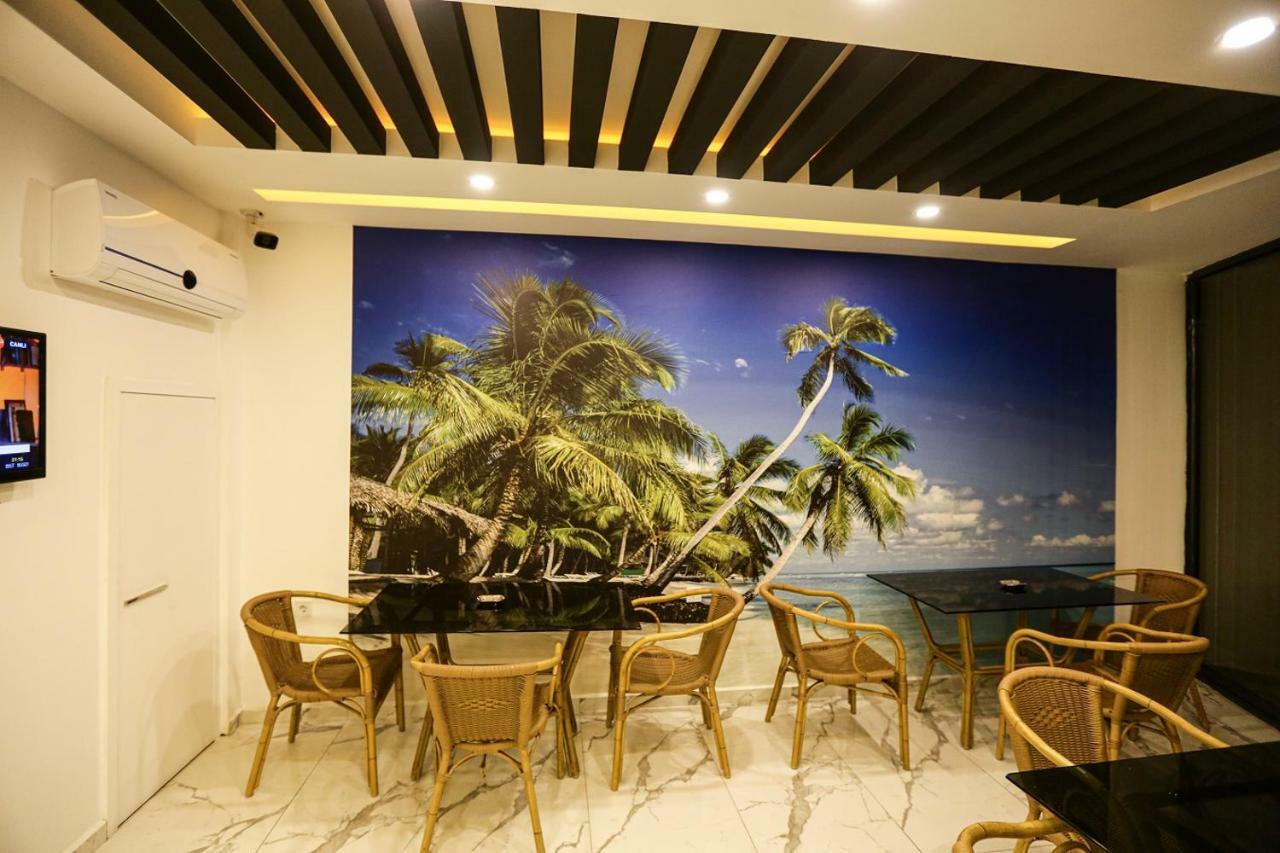 Papillonada Hotel 艾登 外观 照片